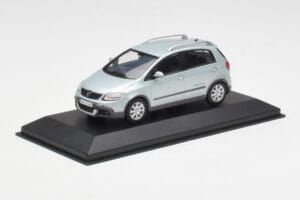 Volkswagen Cross Golf Mk5 Argent Minichamps 1:43 GOLF003 Métal Moulé — image 2 sur 4