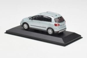 Volkswagen Cross Golf Mk5 Argent Minichamps 1:43 GOLF003 Métal Moulé — image 3 sur 4