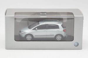 Volkswagen Cross Golf Mk5 Argent Minichamps 1:43 GOLF003 Métal Moulé — image 4 sur 4