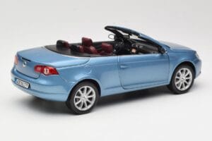 Volkswagen Eos Bleu Norev 1:18 188422 Métal Moulé — image 3 sur 8