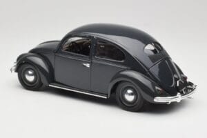Volkswagen Export Sedan Gris Vert Solido 1:18 SVW001 Métal Moulé — image 7 sur 8