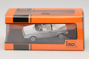 Volkswagen Golf Cabriolet Mk1 Blanc IXO 1:43 CLC590N Métal Moulé — image 4 sur 4