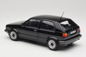 Volkswagen Golf CL Mk2 Noir Norev 1:18 188554 Métal Moulé — image 7 sur 8