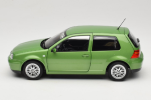 Volkswagen Golf GTI Mk4 Vert Metallic Norev 1:18 188571 Métal Moulé — image 4 sur 8