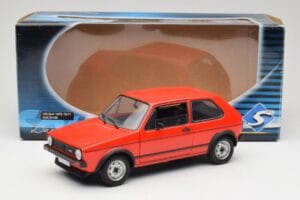 Volkswagen Golf GTI Mk1 Rouge Solido 1:18 8166 Métal Moulé — image 8 sur 8