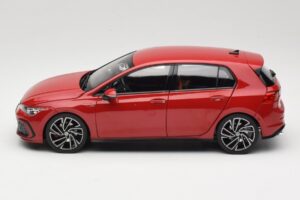 Volkswagen Golf GTI Mk8 Tornado Red Norev 1:18 188595 Métal Moulé — image 4 sur 8