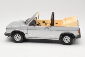 Volkswagen Golf Mk1 Cabriolet Argent Sun Star 1:18 VW004 Métal Moulé — image 4 sur 8
