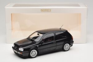Volkswagen Golf Mk3 GTI Black Metallic Norev 1:18 188415 Métal Moulé — image 8 sur 8