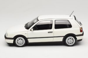 Volkswagen Golf Mk3 GTI Candy White Norev 1:18 188508 Métal Moulé — image 4 sur 8