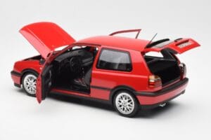 Volkswagen Golf Mk3 GTI Flash Red Norev 1:18 188418 Métal Moulé — image 5 sur 8