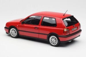 Volkswagen Golf Mk3 GTI Flash Red Norev 1:18 188418 Métal Moulé — image 7 sur 8