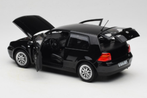 Volkswagen Golf GTI Mk4 Noir Norev 1:18 188574 Métal Moulé — image 5 sur 8