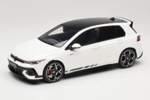 Volkswagen Golf Mk8 GTI Clubsport Pure White Otto 1:18 OT1221 Résine