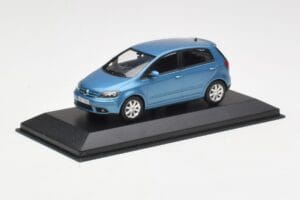 Volkswagen Golf Plus Mk5 Blue Metallic Minichamps 1:43 GOLF002 Métal Moulé — image 2 sur 4