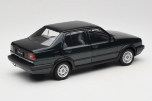Volkswagen Jetta Mk3 CL Noir Icartime 1:18 JETTA001 Métal Moulé — image 3 sur 8