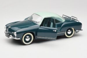 Volkswagen Karmann Ghia Bleu Solido 1:18 8061 Métal Moulé — image 2 sur 8