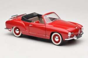 Volkswagen Karmann Ghia Cabriolet Rouge Solido 1:18 8058 Métal Moulé — image 6 sur 8