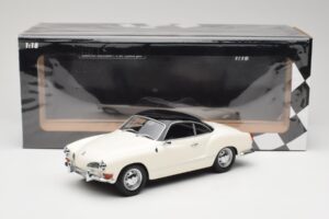 Volkswagen Karmann Ghia Crème Noir Minichamps 1:18 155054021 Métal Moulé — image 6 sur 6