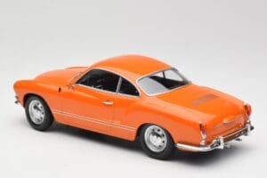 Volkswagen Karmann Ghia Orange Minichamps 1:18 155054020 Métal Moulé — image 5 sur 6