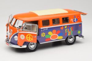 Volkswagen Microbus T1 Flower Power Road Signature 1:18 92329 Métal Moulé — image 2 sur 8