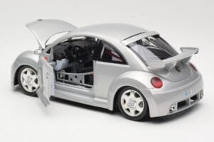Volkswagen New Beetle RSi Argent Bburago 1:18 3306 Métal Moulé — image 5 sur 8