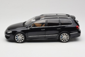 Volkswagen Passat B6 R36 Variant Noir NZG 1:18 KF044-4A Métal Moulé — image 4 sur 8