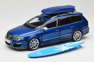 Volkswagen Passat B6 R36 Variant Bleu NZG 1:18 KF044 Métal Moulé