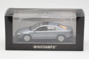 Volkswagen Phaeton 3D Gris Minichamps 1:43 3D0099300GPR7Q Métal Moulé — image 4 sur 4