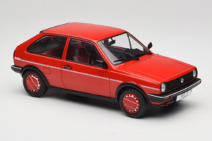 Volkswagen Polo II Coupe Fox MCG 1:18 MCG18523 Métal Moulé — image 4 sur 6