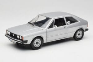 Volkswagen Scirocco GT Mk1 Silver Metallic Revell 1:18 08833 Métal Moulé