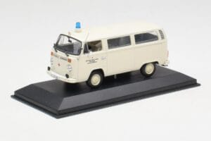 Volkswagen T2 Ambulance DRK Minichamps 1:43 400053090 Métal Moulé — image 2 sur 4