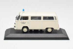 Volkswagen T2 Ambulance DRK Minichamps 1:43 400053090 Métal Moulé