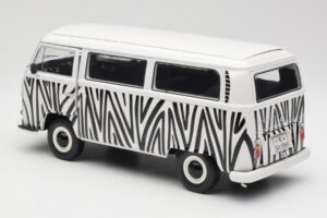 Volkswagen T2a Bus Safari Schuco 1:18 191 Métal Moulé — image 7 sur 8