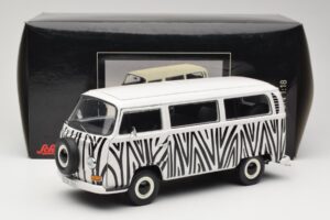 Volkswagen T2a Bus Safari Schuco 1:18 191 Métal Moulé — image 8 sur 8