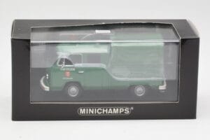 Volkswagen T2b Double Cabine Plateau Stadt Solberg Minichamps 1:43 400053261 Métal Moulé — image 4 sur 4