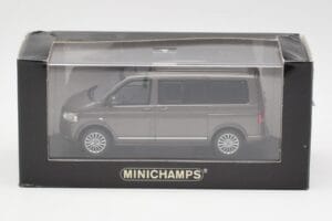 Volkswagen T5 Bus Bronze Metallic Minichamps 1:43 4039378412203 Métal Moulé — image 4 sur 4