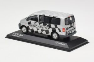Volkswagen T5 Bus Minichamps Edition Minichamps 1:43 400052202 Métal Moulé — image 3 sur 4