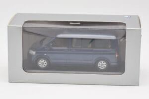 Volkswagen T5 Bus Shadow Blue Minichamps 1:43 842902102 Métal Moulé — image 4 sur 4