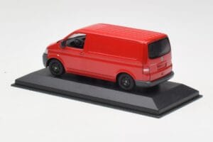 Volkswagen T5 Fourgon de Livraison Rouge & Jantes Noires Minichamps 1:43 400052260-B Métal Moulé — image 3 sur 4