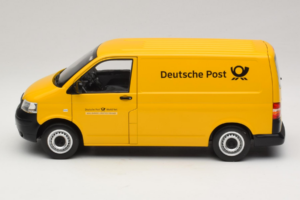 Volkswagen T5 Transporter Deutsche Post Norev 1:18 188617 Métal Moulé — image 3 sur 9