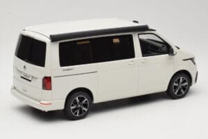 Volkswagen T6.1 California Ocean Candy White Otto 1:18 OT488 Résine — image 2 sur 6