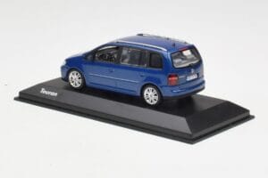 Volkswagen Touran Bleu Minichamps 1:43 TOURAN002 Métal Moulé — image 3 sur 4