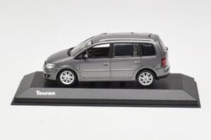 Volkswagen Touran Sport Platinum Grey Minichamps 1:43 TOURAN003 Métal Moulé