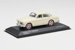 Volvo 121 Amazon Blanc Minichamps 1:43 430171040 Métal Moulé — image 2 sur 4