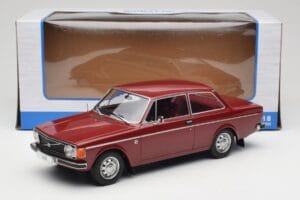 Volvo 142 Rouge Foncé MCG 1:18 MCG18443 Métal Moulé — image 6 sur 6