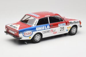 Volvo 142 #29 M. Alen / I. Kivimaki Rally 1000 Lakes 1973 MCG 1:18 MCG18528R Métal Moulé — image 2 sur 6