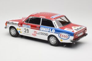 Volvo 142 #29 M. Alen / I. Kivimaki Rally 1000 Lakes 1973 MCG 1:18 MCG18528R Métal Moulé — image 5 sur 6