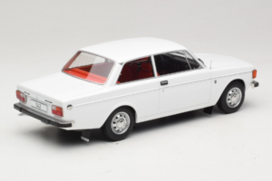 Volvo 142 Blanc MCG 1:18 MCG18445 Métal Moulé — image 2 sur 6
