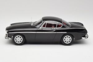 Volvo 1800S Noir Norev 1:18 188703 Métal Moulé — image 3 sur 6
