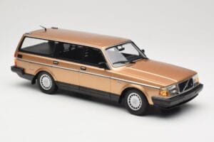 Volvo 240 GL Break Gold Metallic Minichamps 1:18 155171415 Métal Moulé — image 4 sur 6